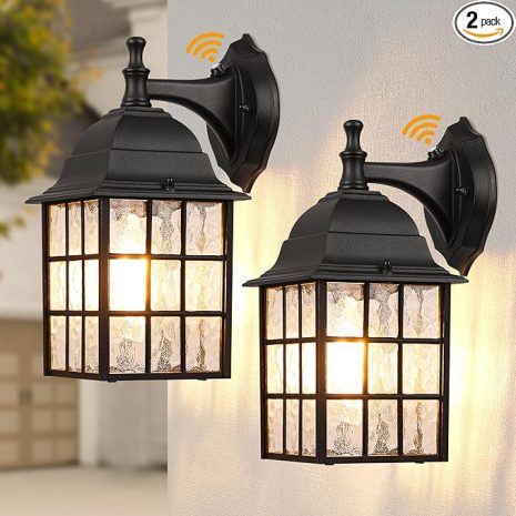 Durable Outdoor Wall Light with Modern Design Features 1